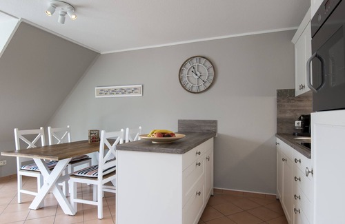 Scharbeutz Apartment | Ferienwohnung Kliff mit Balkon im Kammerweg 89 in Scharbeutz