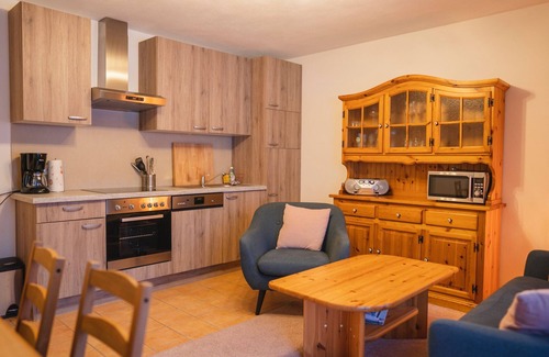 Breitmoos Apartment | Ferienwohnung Maxl für 2-4 Personen, 2 Schlafzimmer mit Balkon, 60 m²