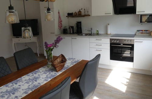 Hundsbach Apartment | Ferienwohnung mit 75qm, 1 Schlafzimmer, Max. 2 Erwachsene und 1 Kleinkind