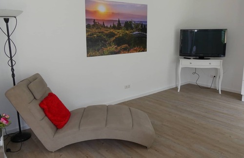 Hundsbach Apartment | Ferienwohnung mit 75qm, 1 Schlafzimmer, Max. 2 Erwachsene und 1 Kleinkind