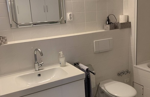 Innenhafen Apartment | Ferienwohnung mit Meerblick und Direktzugang zur Nordsee - Helgolandavantgarde
