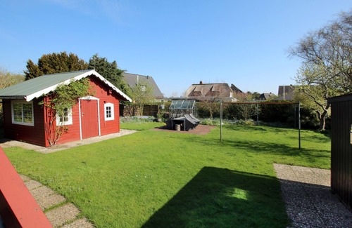 Wrixum House | Ferienwohnung mit Garten, Insgesamt 6- Zimmern, 4 SZ und 3 Bädern auf ca. 160qm