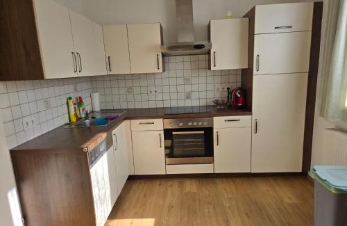 Judenburg Apartment | Ferienwohnung nähe Red Bull Ring mit eingezäunten Garten