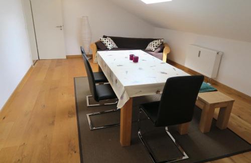 Schneizlreuth Apartment | Ferienwohnung Reiteralmblick - Regina Häusl