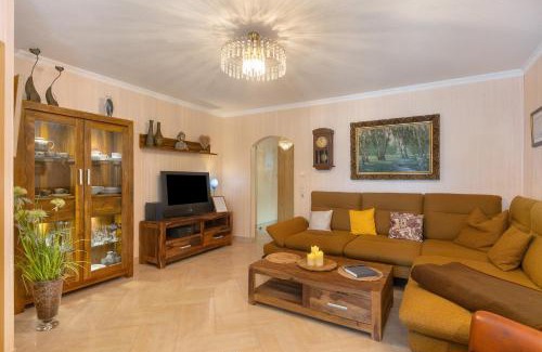 Bad Orb Apartment | Ferienwohnung Roswitha am Park