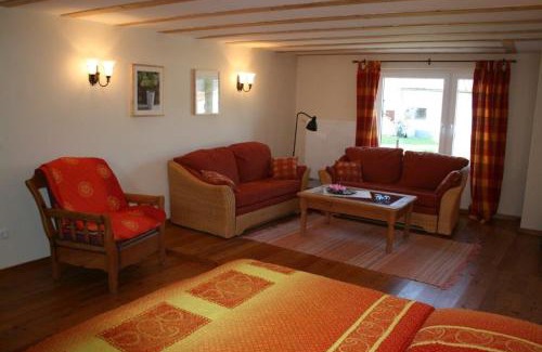 Borler Apartment | Ferienwohnung Schlössershof