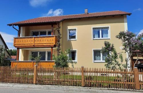 Wackersdorf Apartment | Ferienwohnung Seenglück