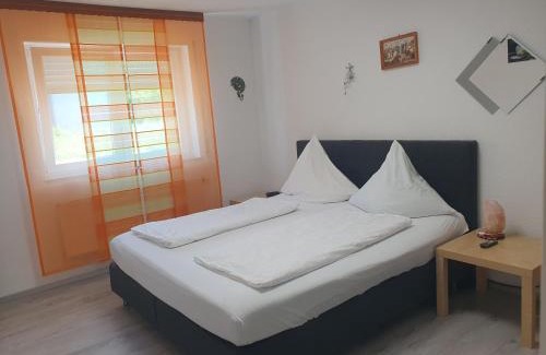 Bad Schoenborn Apartment | Ferienwohnung Vikolisa