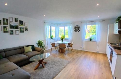 Simmersfeld Apartment | Ferienwohnung Waldlichtung