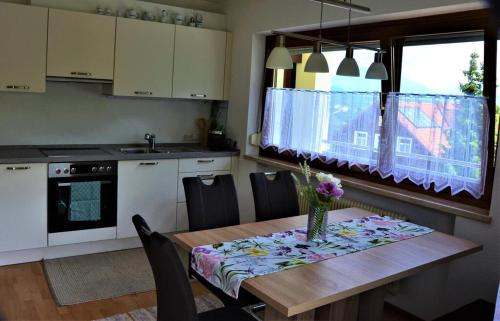 Toster Apartment | Ferienwohnung Walgaublick