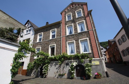 Neef Apartment | Ferienwohnungen am Matthiasturm