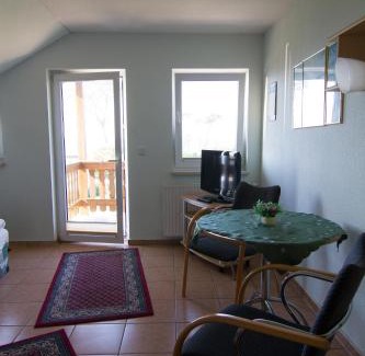 Dranske Hotel | Ferienwohnungen Dornbuschblick