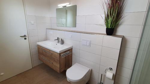 Zinnowitz Apartment | Ferienwohnungen "Godewind", Appartements mit Balkon oder Terrasse