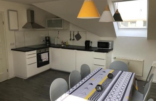 Niederschoenhausen Apartment | Ferienwohnungen Grabbeallee Two