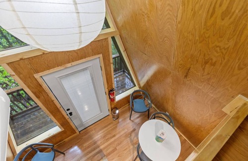 Pine Ridge Apartment | Fern Grove - Camping Cabin Retreat in RRG KY!