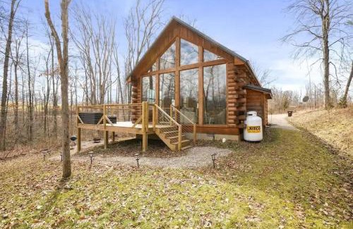 McArthur House | Fern Haven A modern take on Hocking Hills cabins