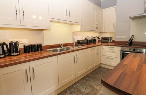 Carlisle Cottage | Fern Lee