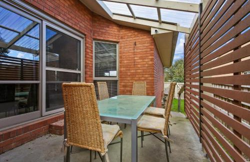 Lakes Entrance House | Fern Rest