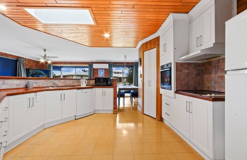 Lakes Entrance House | Fern Rest - Enjoy holidaying in one of East Gippslands’ peaceful getaways