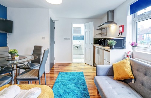 Sudbury Apartment | Fernbank Rooms Sudbury Hill, Harrow Self-Contained Studios with En-Suite - Apt04