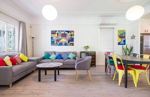 Paddington House | Fernberg Cottage Sunny Queenslander Charm
