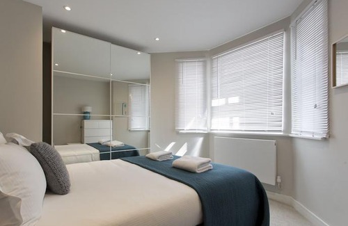 Balham Apartment | Fernlea Garden 8