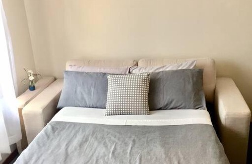 Norlane Apartment | FERNLY BFast, WiFi Nflx AC Walk2Pizza Liquor Deli,