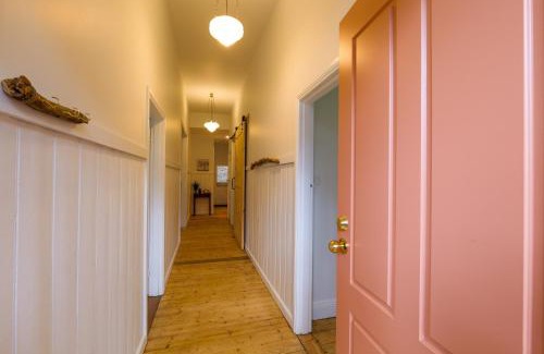 Warburton House | Ferntree Digs Cottage