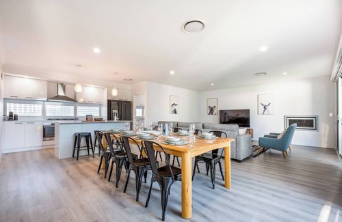 Geographe House | Fernweh A Generous Hamptons Style Beachside Escape