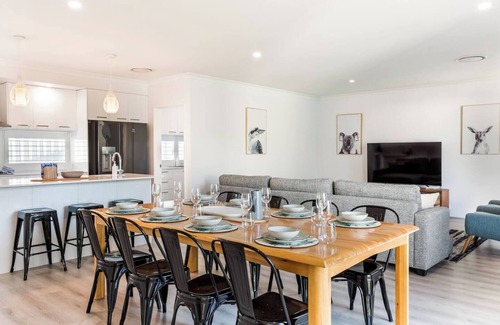 Geographe House | Fernweh A Generous Hamptons Style Beachside Escape