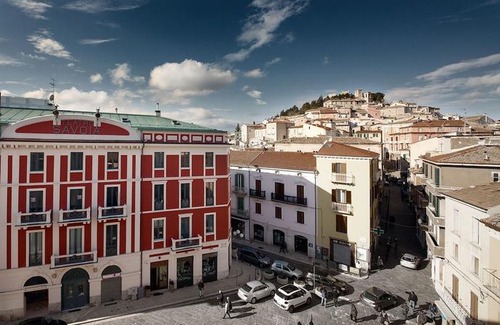 Murat Town Bed & Breakfast | Ferrari Suite