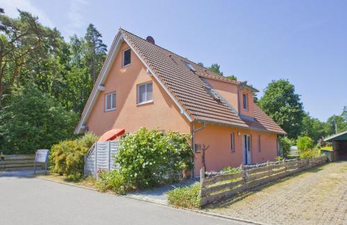 Glowe Apartment | FeWo am Wald FeWo 02 - Terrasse, Gartennutzung, Sauna
