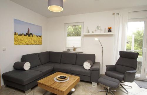 Glowe Apartment | FeWo am Wald FeWo 02 - Terrasse, Gartennutzung, Sauna