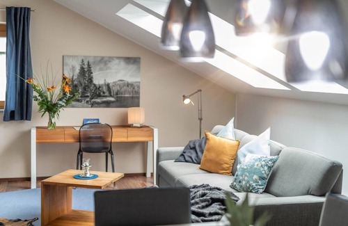 Freyung Apartment | FeWo Blue | 5-Sterne Ferienwohnung mit Dachterrasse und gehobener Ausstattung