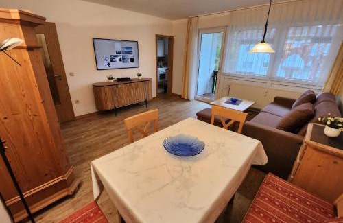 Oberaudorf Apartment | FeWo Tatzelwurm A5 , Bergblick, Schwimmbad, Sauna, Smart TV55, aussergewöhnlich