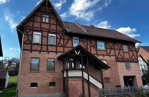 Alheim Apartment | Fewo Unterm Stein - Rotkäppchen - 3 Schlafzimmer