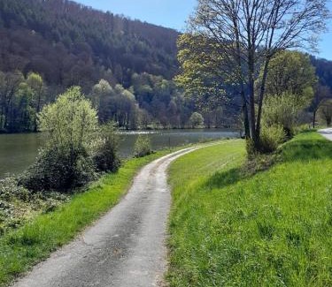 Waldbrunn Apartment | Fewo Waldtherme Relaxen, wandern, Radfahren