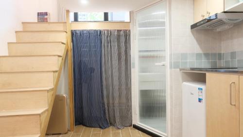 Huaihai Road Commercial Area Apartment | FFC sweet home on Shaanxi Road