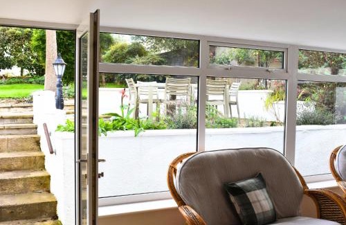 Gwbert House | Ffin Yr Afon