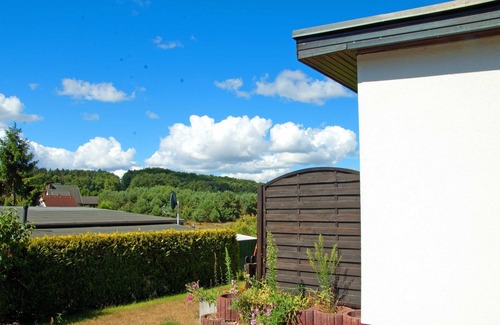 Sellin House | FH Emma in a quiet residential area with a beautiful plot by the forest - Emma in a quiet residential area