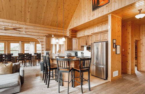 Fiddler Lake Resort House | Fiddler Lake Resort Chalet 96 Elk
