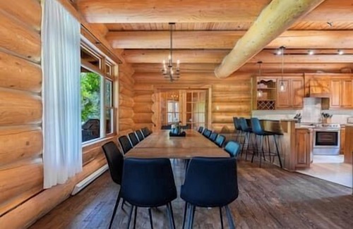 Fiddler Lake Resort House | Fiddler Lake Resort: Private Pool + Hot Tub