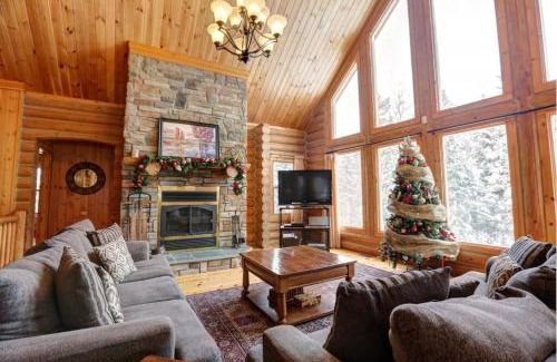 Fiddler Lake Resort Ski Chalet | Fiddler Lake Resort Chalet 29 Lapin avec piscine