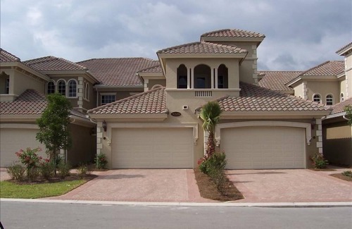 Naples Condo | Fiddlers' Creek Varenna Lakeside Luxury with Private Elevator