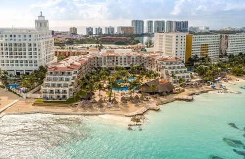 Punta Cancun Condo | Fiesta Americana Villas Cancun - 1 Bedroom