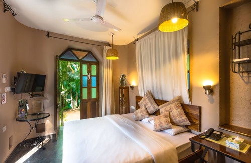 Saunta Vaddo Hotel | Fiesta Beach Resort