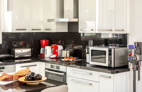 Protaras Villa | Fig Tree Bay Residences 7,Central Protaras, Heated Pool ,Elevator,Jacuzzi,Sauna