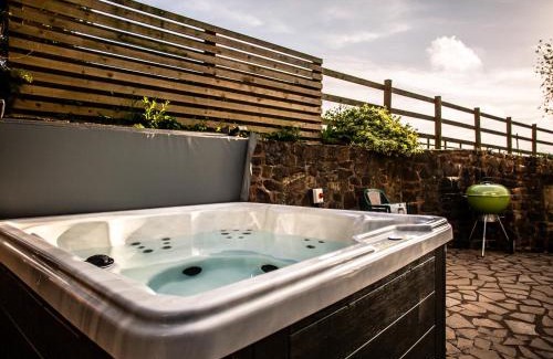 Tiverton House | Fig Tree Cottage