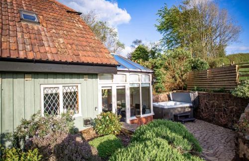 Tiverton House | Fig Tree Cottage