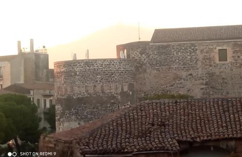 Old Town Apartment | Fikus APT relax Castello Ursino